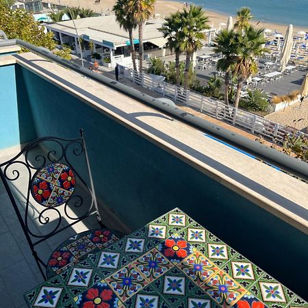 Appartamento Fronte Mare Чивитанова-Марке Экстерьер фото
